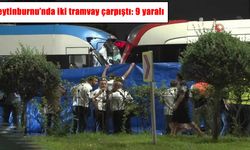 Zeytinburnu'nda tramvaylar kafa kafaya çarpıştı!