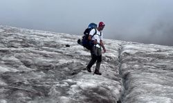 Vanlı dağcılardan iki günde iki dev zirve
