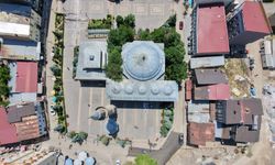 Önce minare, sonra cami yapıldı