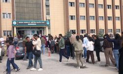 Kars’ta KPSS heyecanı: Adaylar sınav için okullara akın etti