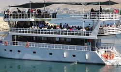 İranlı turistlerin Van ilgisi sürüyor
