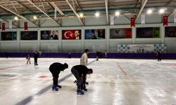Kars’ta buz pistinde hareketli günler: Halk seansları devam ediyor
