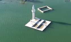 Kars’ta sular çekildi, eski köy ortaya çıktı