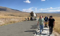 Kars’ta köy yollarında ulaşım konforu artıyor
