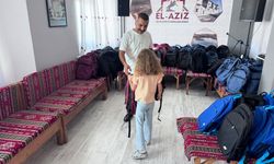 Elazizder’den 350 yetim ve öksüz öğrenciye kırtasiye desteği
