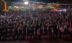 Mustafa Yıldızdoğan Erzincan’da sahne aldı
