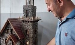 Erzincanlı emekli usta, doğadan topladığı taşlarla minyatür evler yapıyor