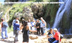 Üniversite öğrencilerinin gelmesiyle Girlevik Şelalesinde yoğunluk oluştu