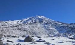 Diyarbakırlı dağcı Ağrı Dağı’nda fırtınaya yakalandı