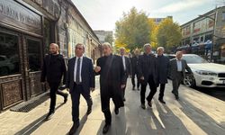 Kars’ta kaldırım işgallerine karşı esnafa bilgilendirme yapıldı