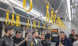 Elazığ’da belediye otobüsü türkü şölenine dönüştü