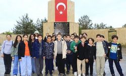 Vanlı öğrenciler kentin tarihi mirasını yerinde tanıdı