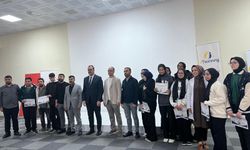 Genç'te öğrencilere güvenli internet eğitimi verildi
