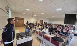 Erzincan’da 610 üniversite öğrencisine uyuşturucuyla mücadele eğitimi