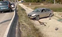 Elazığ’da otomobil araziye uçtu: 1 yaralı