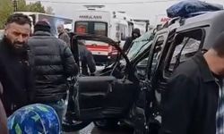 Van’da tır ile hafif ticari araç çarpıştı: 2 yaralı