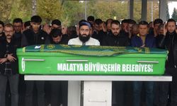 Bisiklet kazasında hayatını kaybeden adliye çalışanı Malatya’da defnedildi
