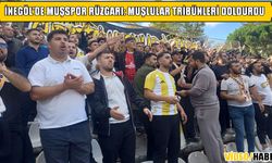 Muşspor taraftarından İnegöl’de tribün şov