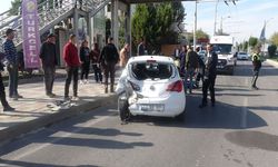 Malatya’da trambüs ile otomobil çarpıştı: 5 yaralı