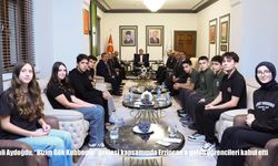Vali Aydoğdu, "Bizim Gök Kubbemiz" projesi kapsamında Erzincan’a gelen öğrencileri kabul etti