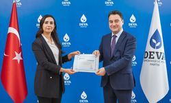 Av. Elif Çelik DEVA Partisi Kurucu İl Başkanı oldu