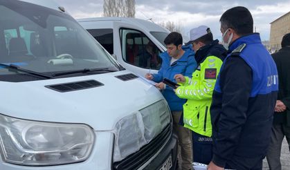 Malazgirt'te servis araçlarına sıkı denetim  
