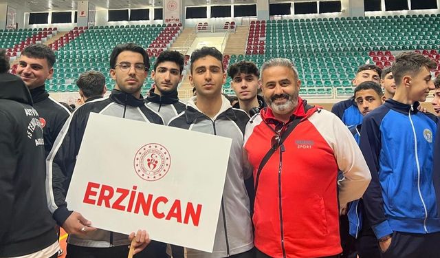 Erzincan Fen Lisesi, Futsal yarı final heyecanıyla Diyarbakır yolcusu!
