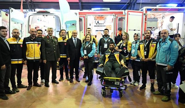 Malatya’da gençlere geleceğin kapıları açıldı: 2. İpekyolu Kariyer Fuarı yoğun ilgiyle başladı