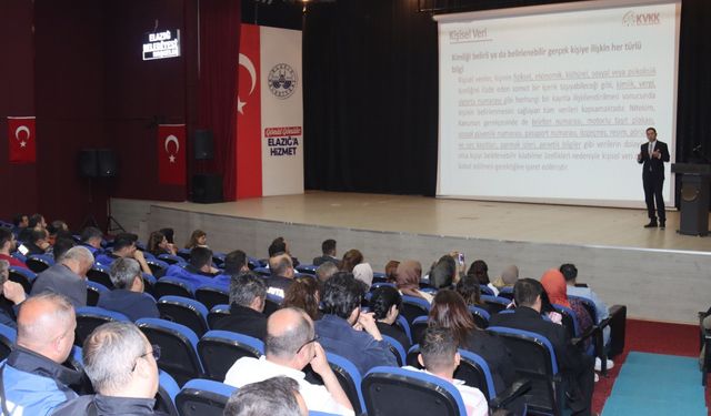 Elazığ Belediyesi'nden personeline KVKK eğitimi: Kişisel verilerin güvenliği masaya yatırıldı