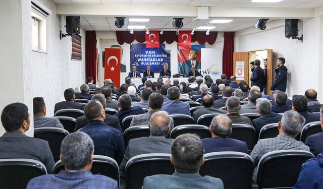 Van Büyükşehir Belediyesi’nden muhtarlarla birebir iletişim: Sorunlara sahada çözüm arayışı