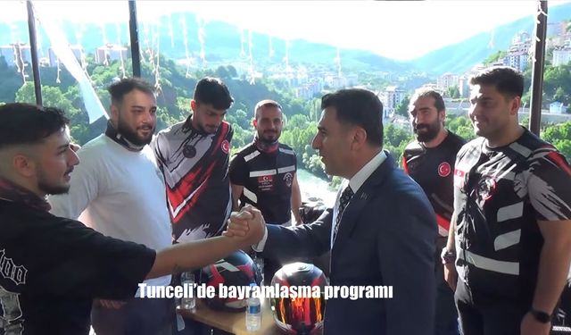 Tunceli’de Bayram Coşkusu: Protokol ve Halk Bayramlaşma Programında Buluştu