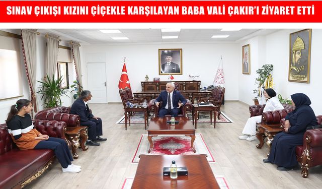 Muş’ta YKS’ye giren kızını çiçekle karşılayan baba, Vali Çakır’la buluştu