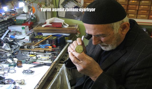 Erzincan’da Zamanı Yarım Asırdır Ayarlayan Saat Ustası: Sebahattin Tanoğlu’nun Ömürlük Mesaisi