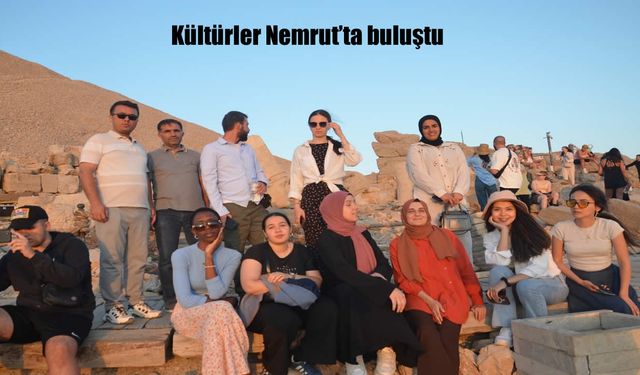 15 Ülkenin Kültür Elçileri Nemrut Dağı’nda Buluştu