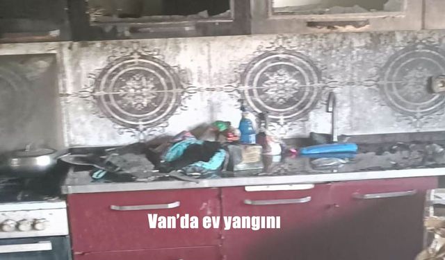 Van İpekyolu’nda Ev Yangını: İtfaiye Ekipleri Hızla Müdahale Etti