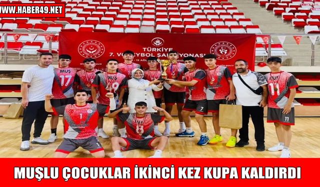 Voleybolda Muş fırtınası: Üst üste iki kez Türkiye şampiyonu oldular