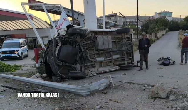 Van Edremit’te trafik kazası: 4 yaralı