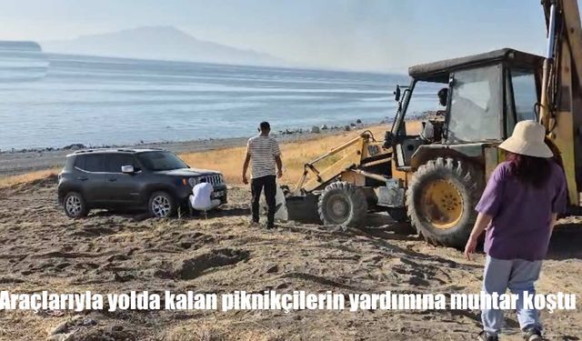Van’da Mahsur Kalan Piknikçilere Muhtardan Anında Müdahale