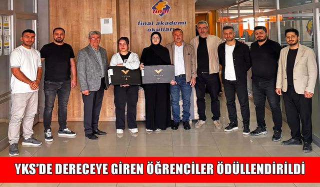 Muş'ta YKS'de ilk 500'e giren öğrencilere ödüllü kutlama