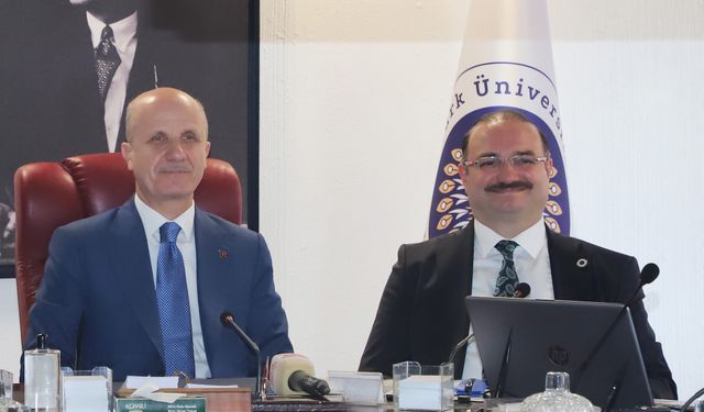 YÖK Başkanı Özvar, Atatürk Üniversitesi Akademik Yılı Açılışında Erzurum’da