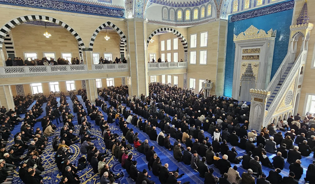 Muş’ta 3 Ekim 2025 Cuma Namazı Saati ve Hutbe Konusu Belli Oldu!