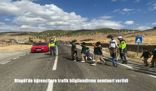 Bingöl'de öğrencilere trafik bilgilendirme semineri verildi