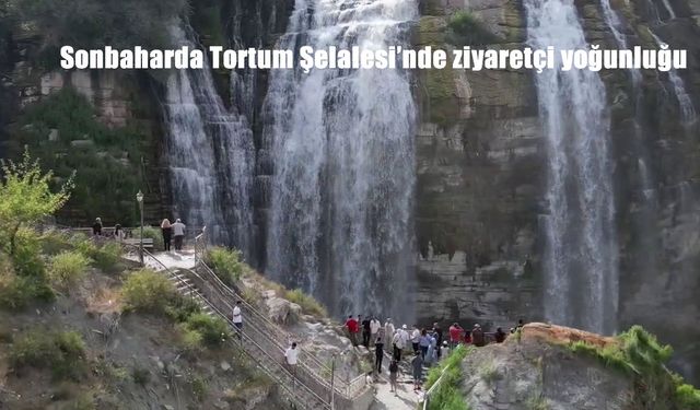 Sonbaharda Tortum Şelalesi'nde ziyaretçi yoğunluğu