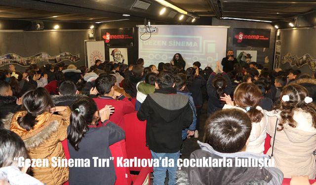 "Gezen Sinema Tırı" Karlıova'da çocuklarla buluştu