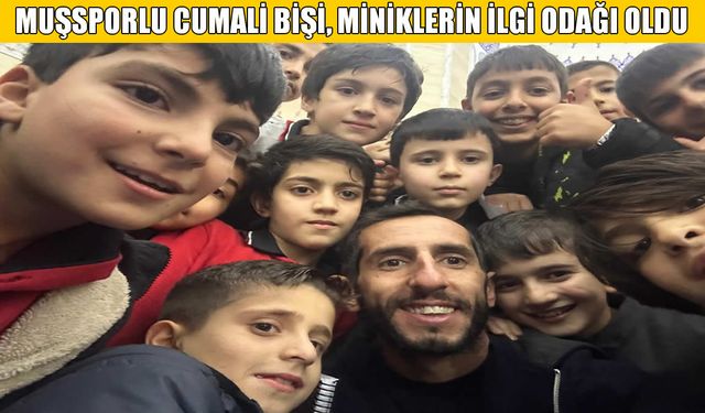 Muşsporlu Cumali Bişi, miniklerin ilgi odağı oldu