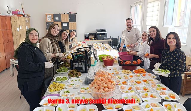 Van'da 3. meyve şenliği düzenlendi