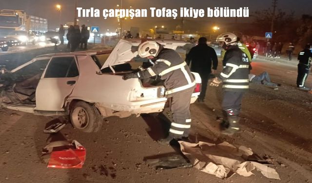 Tırla çarpışan Tofaş ikiye bölündü: 1 yaralı