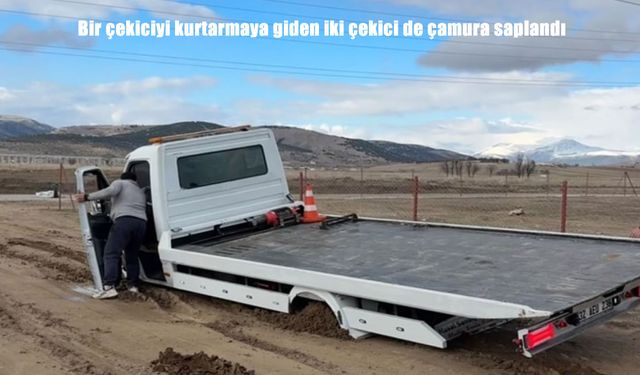 Çekicilerin zincirleme kurtarma operasyonu: 3 çekici çamura saplandı