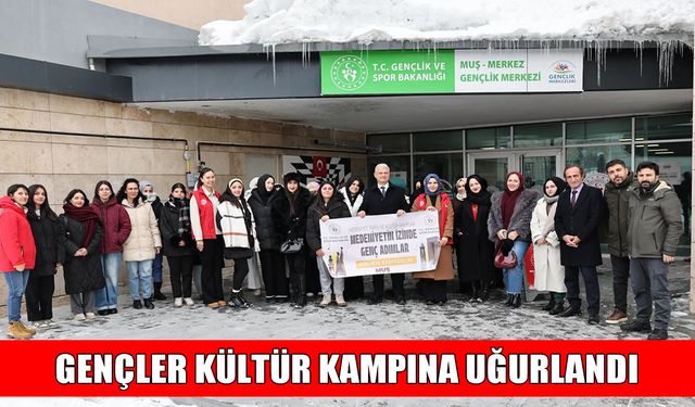 Muş Gençlik ve Spor İl Müdürü Kılıç, gençleri kültür kampına uğurladı