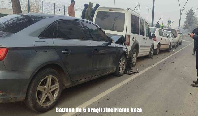 Batman’da zincirleme trafik kazası: 5 araç birbirine girdi
